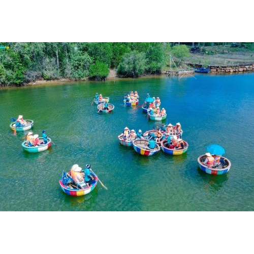 (TOUR GHÉP) Chèo Thuyền Thúng Sông Cửa Cạn + Tham Quan Trang Trại Mật Ong