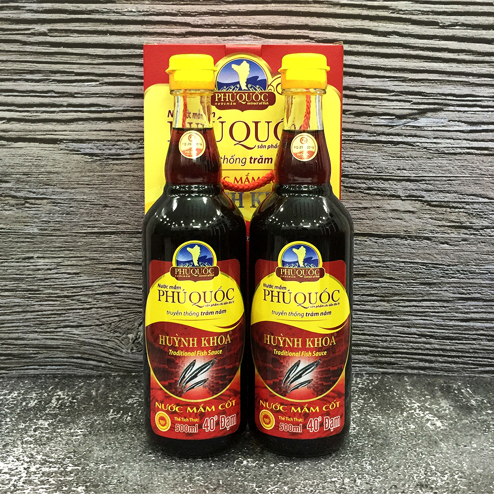Nước Mắm Cốt Nhĩ Truyền Thống CDĐL Phú Quốc Huỳnh Khoa 40 Độ Đạm – Đậm Vị Nguyên Chất Từ Biển Cả ( 500ml | Hộp 2 Chai )