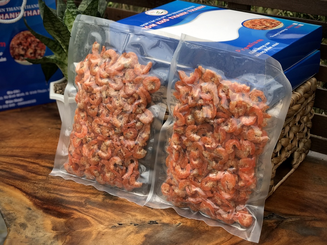 2. Thành phần & xuất xứ